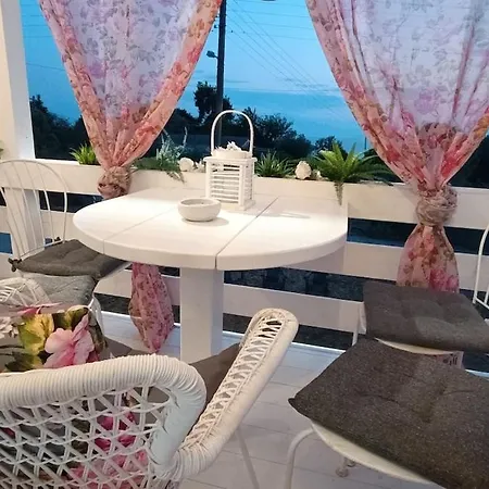 Vintage By The Sea In Cocoland * Palioura